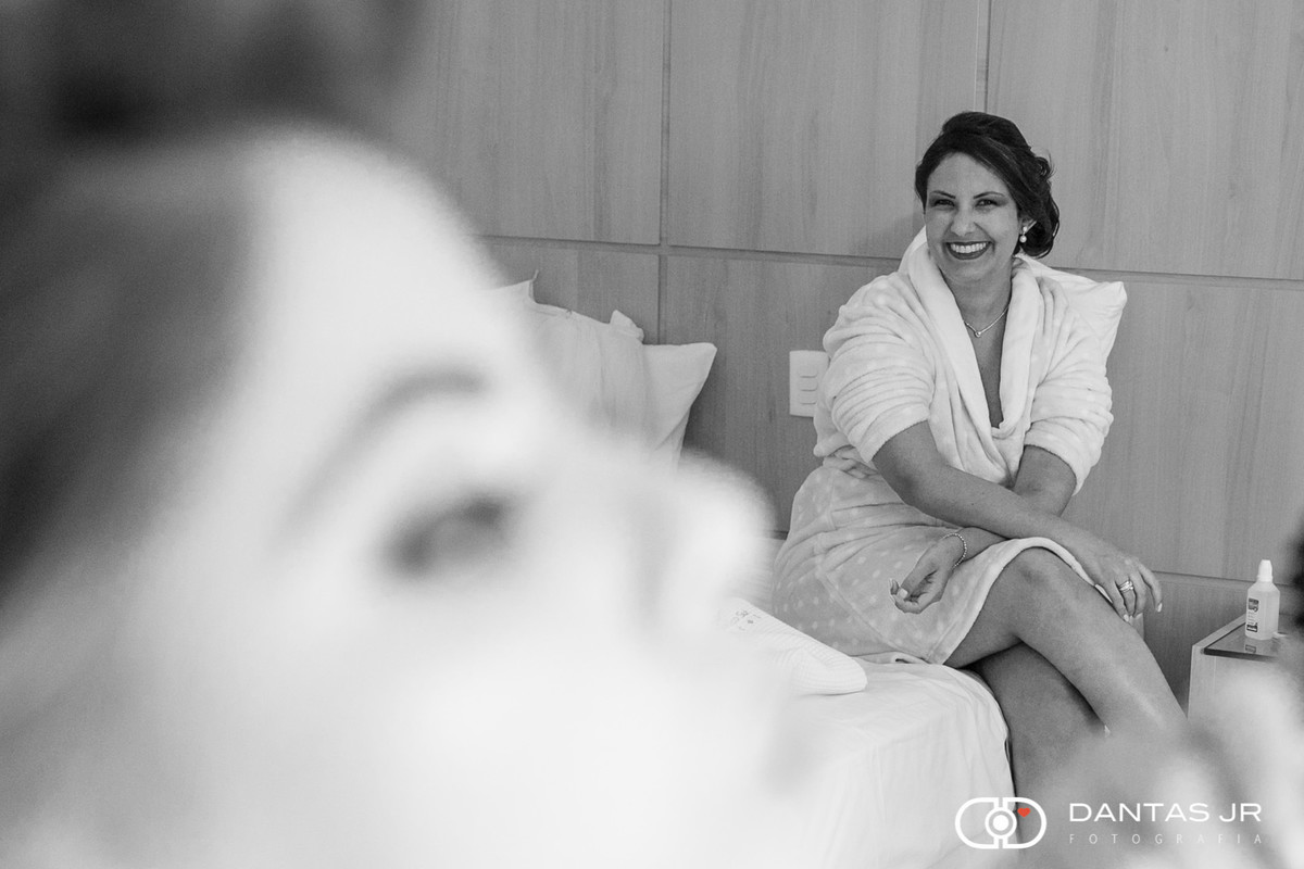 making of da noiva com mãe olhando