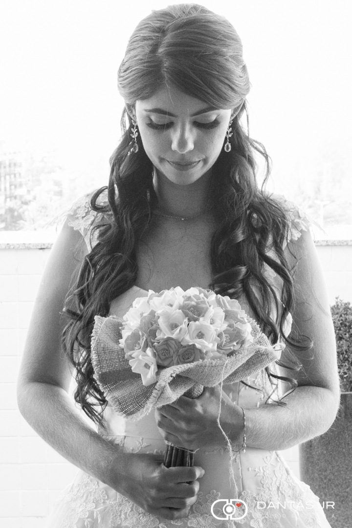 noiva na praia por Dantas Jr