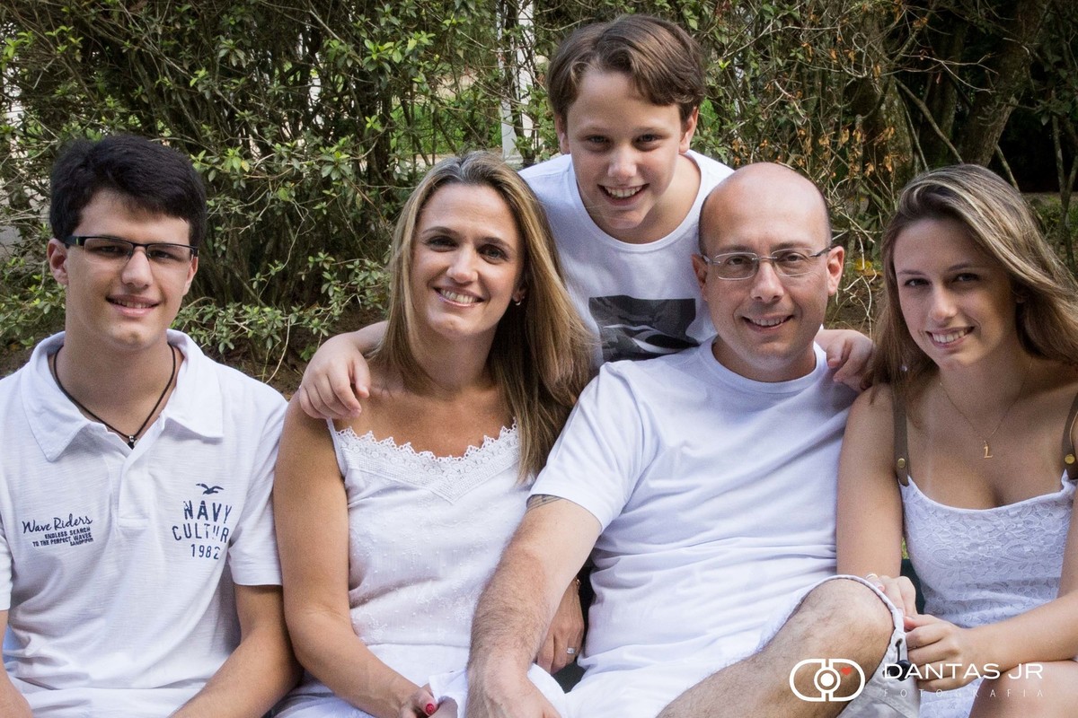 ensaio familia com todos sentados