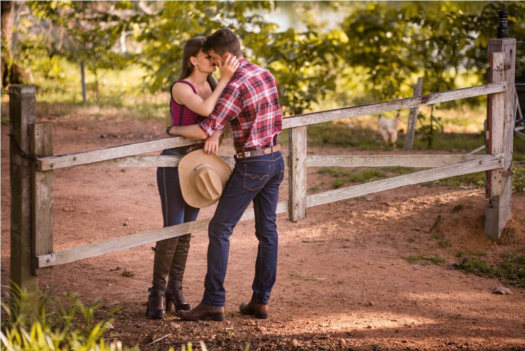 Ensaio Artur e Denise no sitio no campo