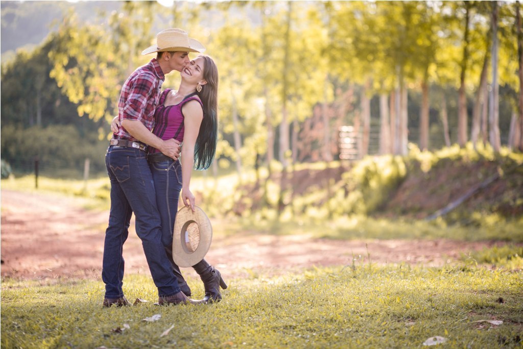 Ensaio Artur e Denise no sitio no campo
