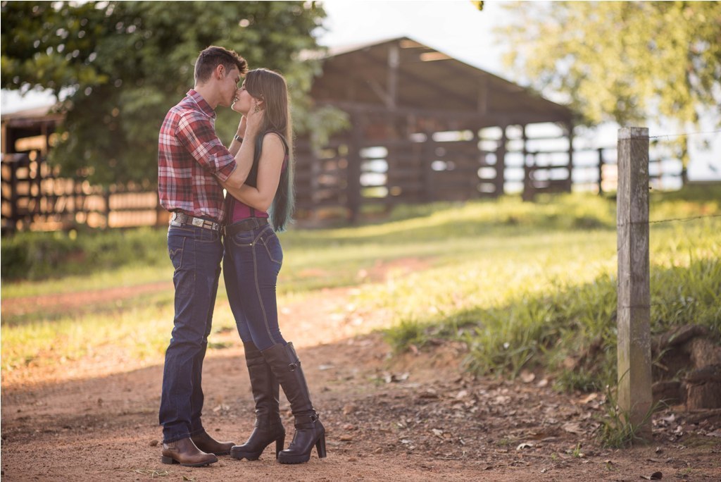 Ensaio Artur e Denise no sitio no campo
