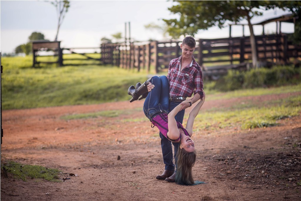 Ensaio Artur e Denise no sitio no campo