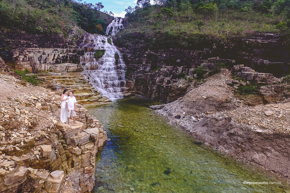 Fotógrafa de Ipatinga sendo fotografada pelo fotógrafo da cidade de Inhapim e região em Capitolio MG