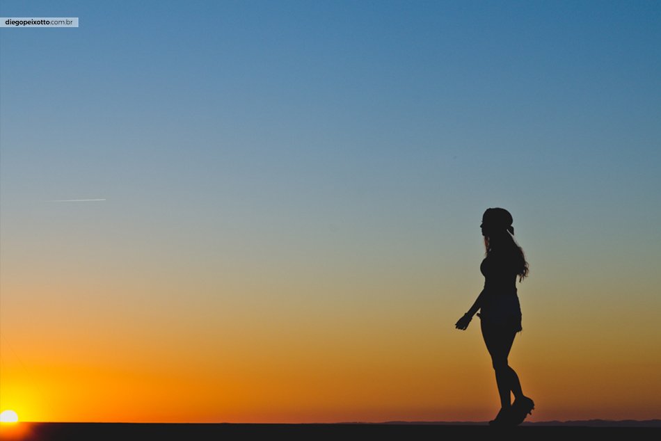 Revista fotos e imagens, editora photos, edição 94, 15 anos, reportagem 15 anos, 15 anos Ipatinga, 15 anos caratinga, matéria de 15 anos revista fotos e imagens, a energia das debutantes em books, book de 15 anos, book de 15 anos Ipat