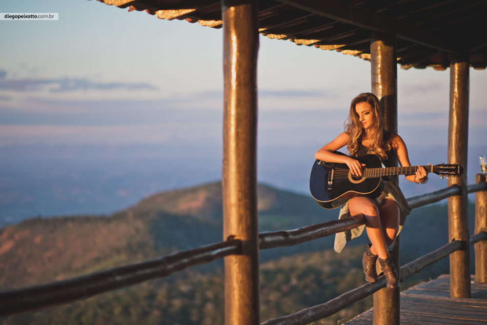 Revista fotos e imagens, editora photos, edição 94, 15 anos, reportagem 15 anos, 15 anos Ipatinga, 15 anos caratinga, matéria de 15 anos revista fotos e imagens, a energia das debutantes em books, book de 15 anos, book de 15 anos Ipat