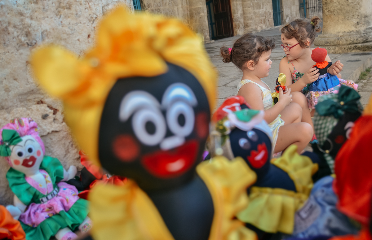 Fotografo de Familia; Fotografo de Aveiro; Best Photography; Portugal; Daniel Ribeiro; Crianças; Familia; Portugal; Irmãs; Child; Crianças; Cumplicidade; Amigos; Melhor Amigo; Retratos; Retrato de Crianças; Cuba