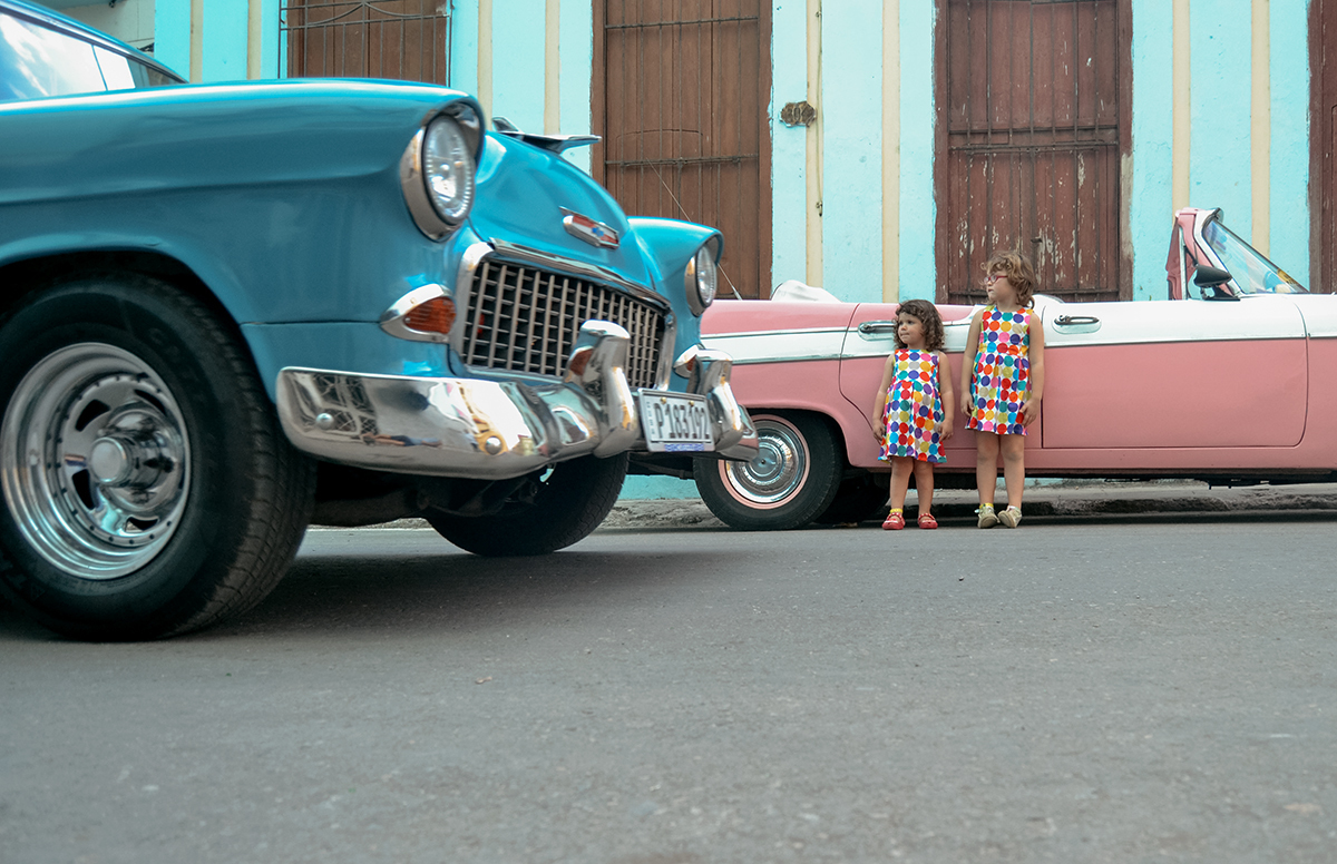 Fotografo Aveiro; Portugal; Familia; Crianças; Criatividade; Felicidade; Retratos; Cor; Cumplicidade; Fotografia de Familia; Child; Fotografia Infantil; Geometria; Brincadeira; Irmãs; Best Photographer; Costa Nova; Melhor Fotografo de Familia; Cuba