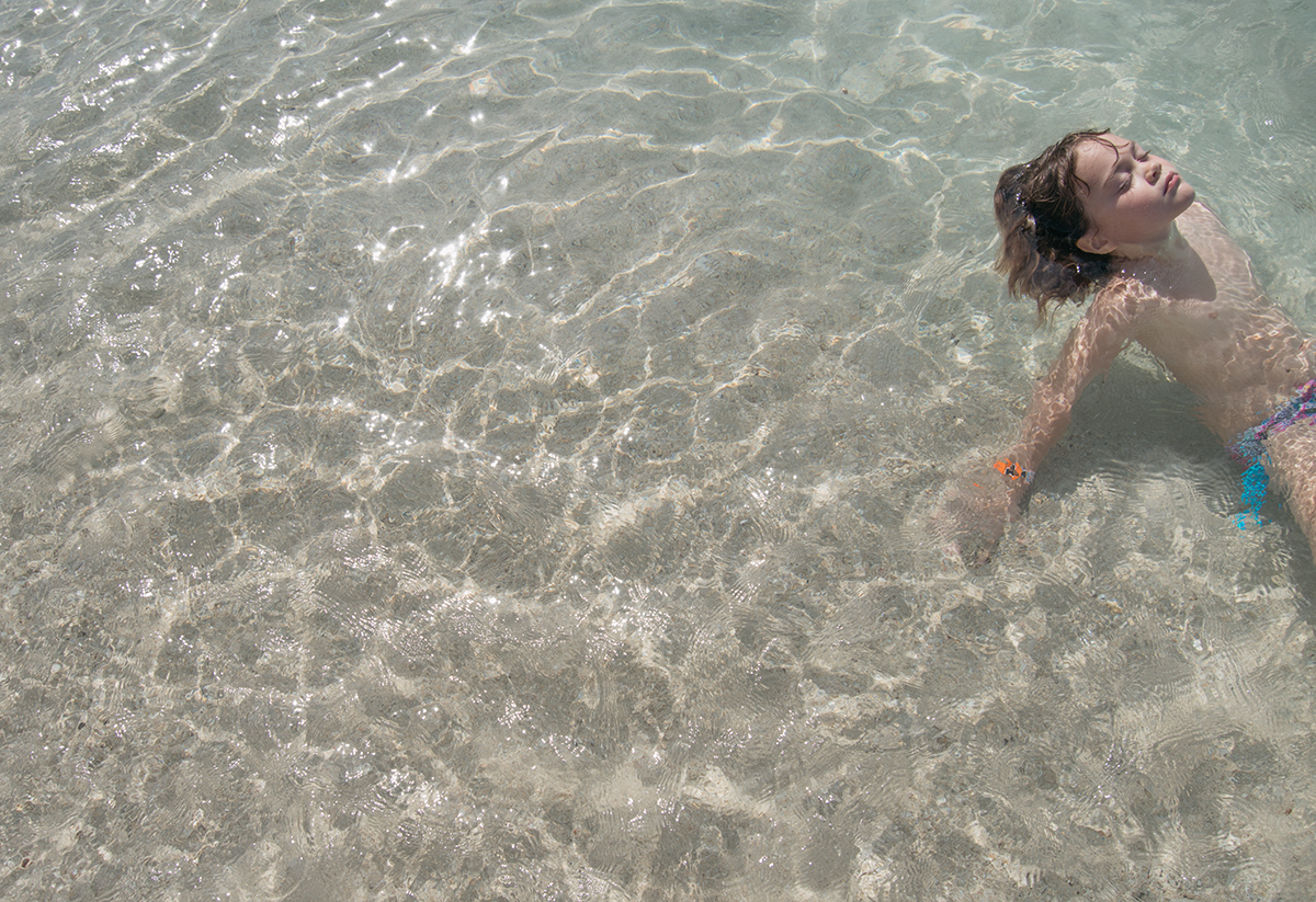 Fotografo Aveiro; Portugal; Familia; Crianças; Criatividade; Felicidade; Retratos; Cor; Cumplicidade; Fotografia de Familia; Child; Fotografia Infantil; Geometria; Brincadeira; Irmãs; Best Photographer; Costa Nova; Melhor Fotografo de Familia; Cuba