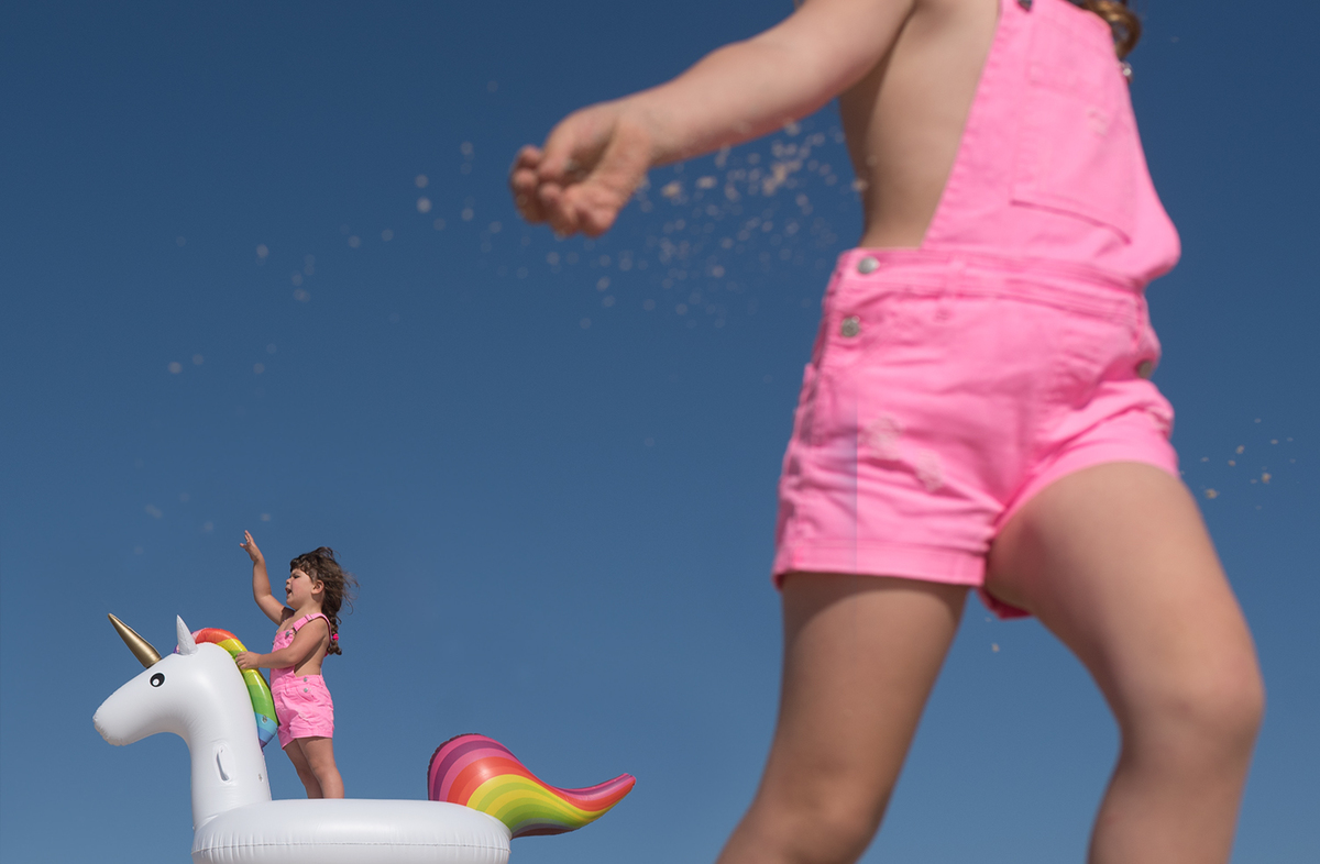 Fotografo Aveiro; Portugal; Familia; Crianças; Criatividade; Felicidade; Retratos; Cor; Cumplicidade; Fotografia de Familia; Child; Fotografia Infantil; Geometria; Brincadeira; Irmãs; Best Photographer; Costa Nova; Melhor Fotografo de Familia