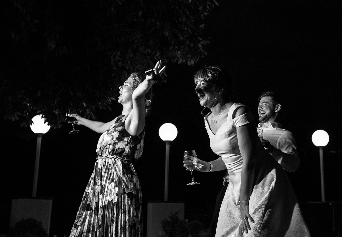 Best Portuguese Photographer; Casamento em Portugal; Casamentos; Noivas; Noivado; Solteiros, Sessão Solteiros; Lake Como; Italia; Best Photographer; Melhor fotografo Aveiro; Wedding Dress, Vestido de Noiva, Wedding Portugal; Wedding Destination; 