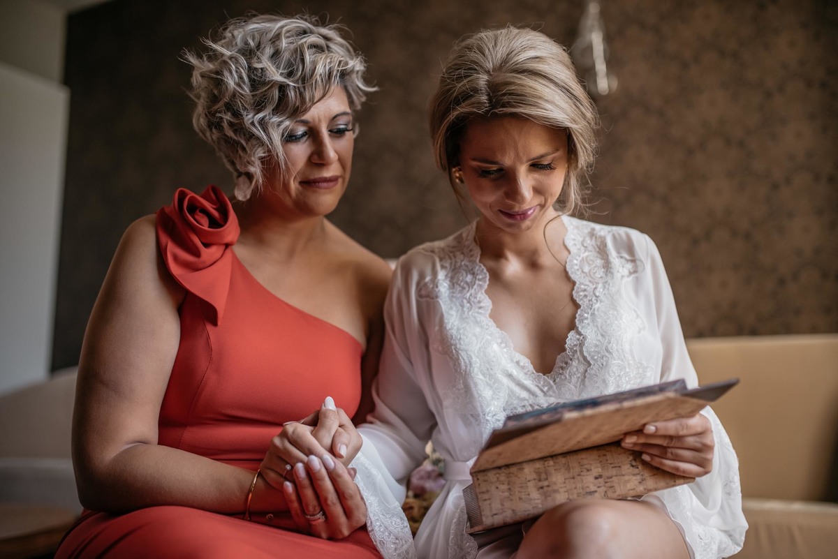 Fotógrafo de casamento em Aveiro, Coimbra, Viseu, Porto, Lisboa, Algarve, Portugal, Português, Fotografia social, Casamentos, Fotógrafo premiado, Seleção dos melhores 
Especialistas Casamentos 
Vestidos de noiva, fatos de noivo, alianças, quintas, boda, 