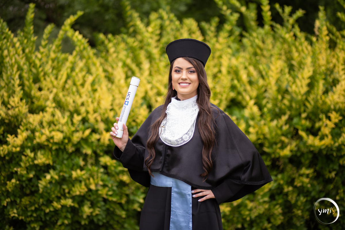 Formatura
Formanda
Formatura Vacaria
UCS
SimiS Fotografia