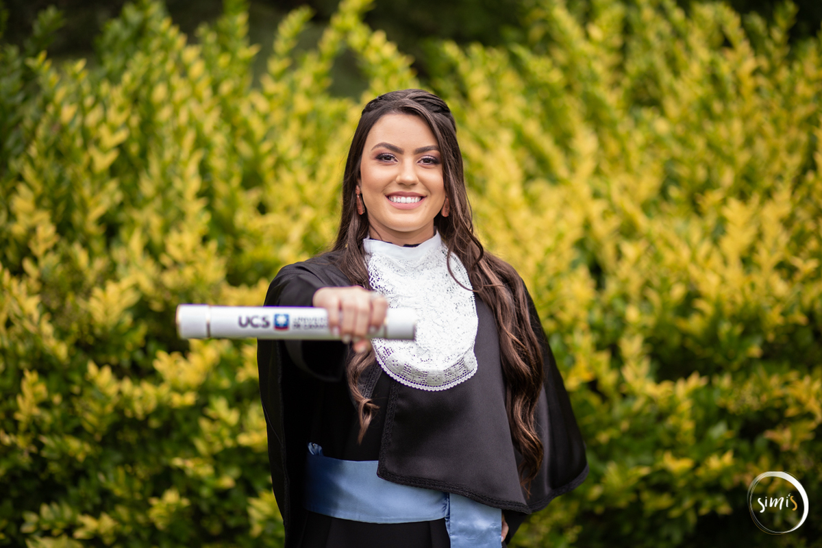 Formatura
Formanda
Formatura Vacaria
UCS
SimiS Fotografia