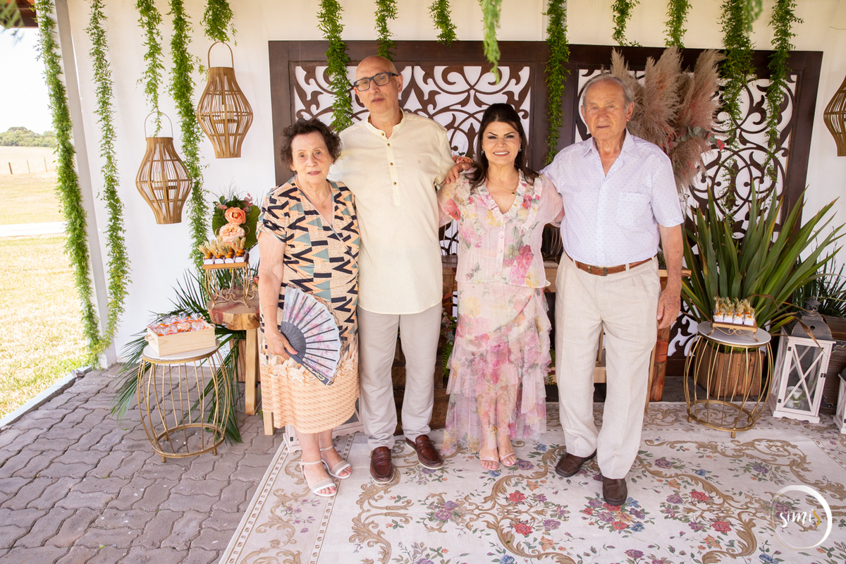Ensaio de Família
Aniversario de Casamento
Renovação de Votos
Bodas de coral
Casamento
Casamento ao Ar Livre
Simi'S Fotografia
SimiS Fotografia
fotógrafo de Casamento
Vacaria
Família