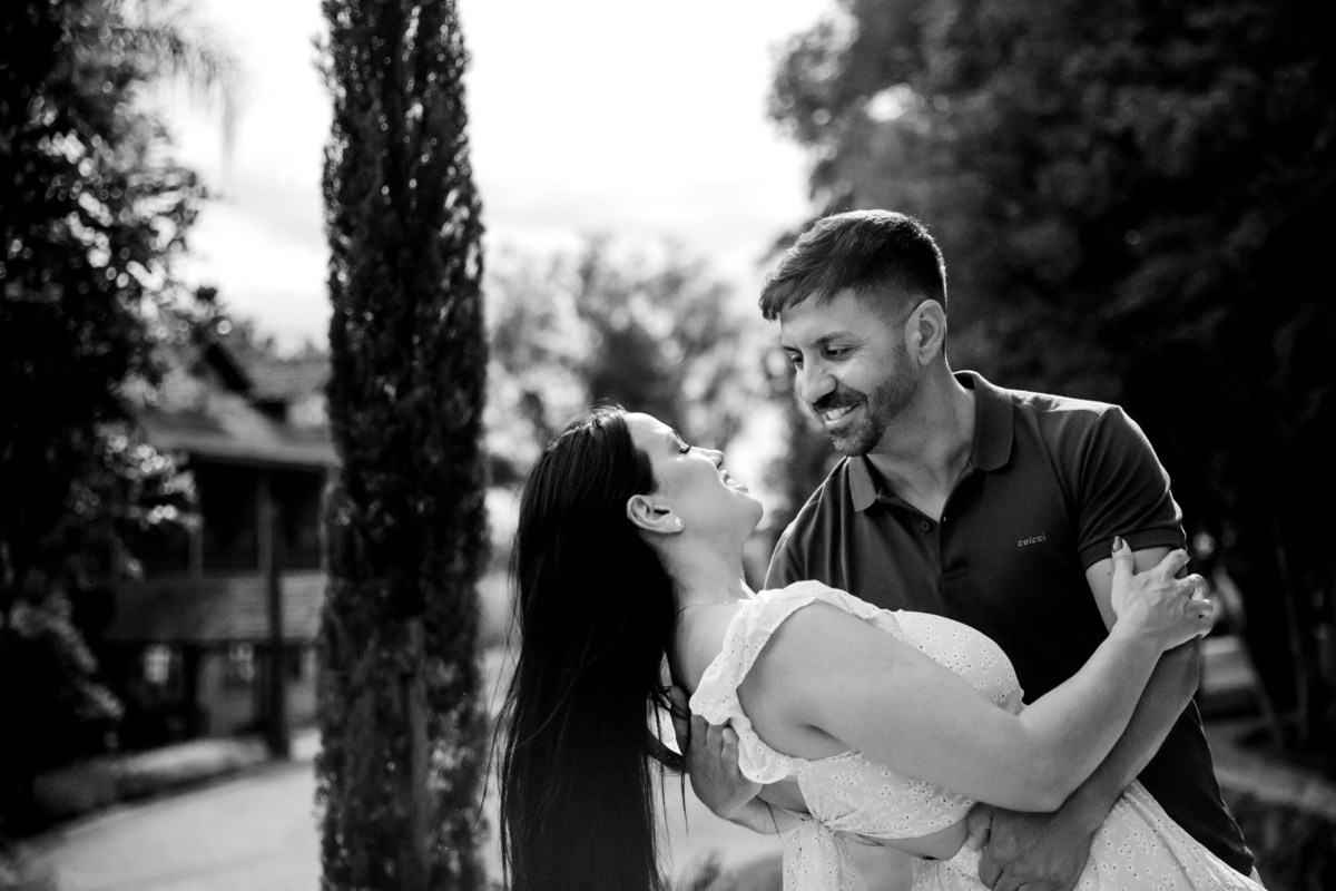 Dança 
Casal
Casal lindo
Foto de casal
Fotografia de Casal
Ensaio de casal
Jesus
Jesus em nossas vidas
