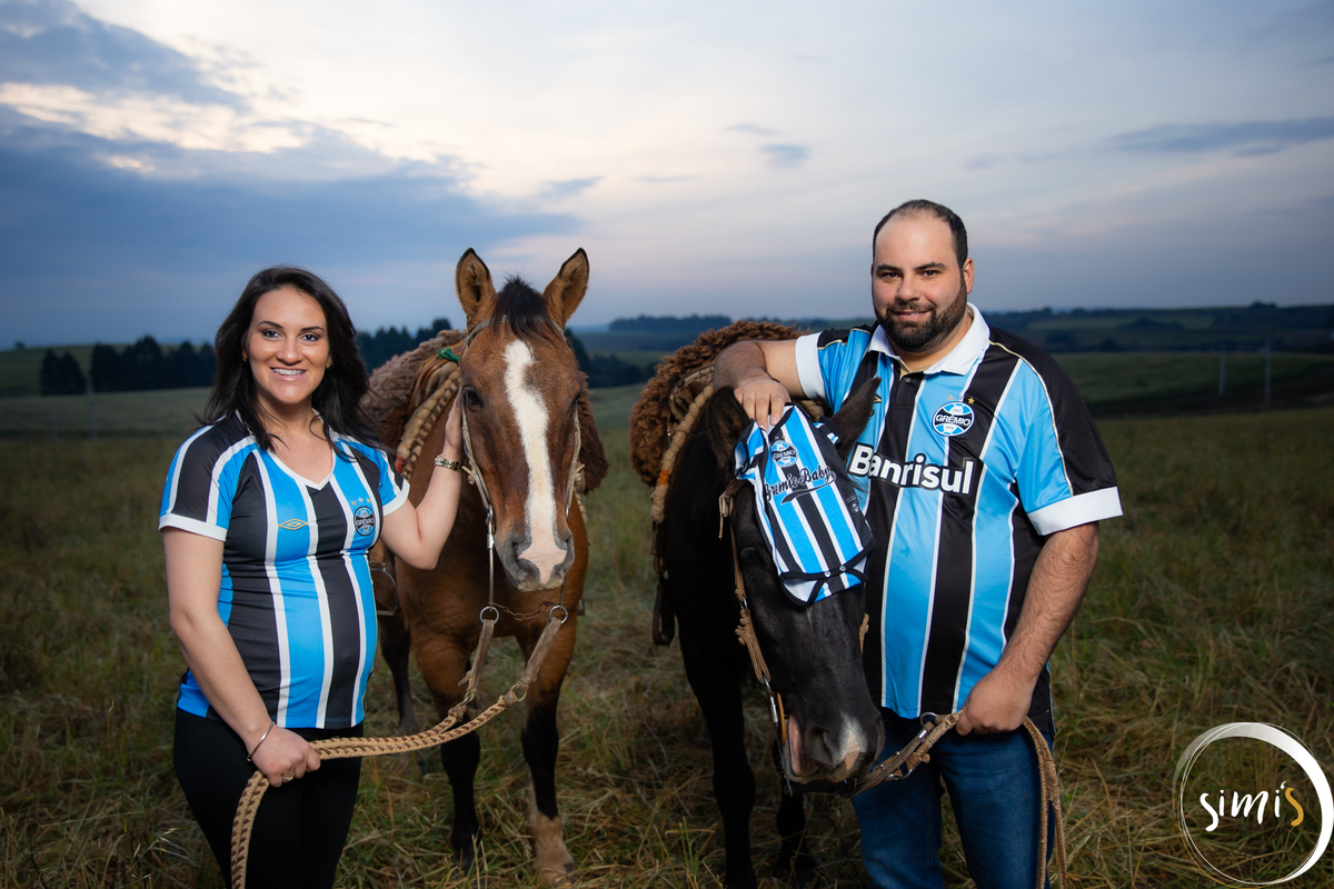 ensaio no campo
casal
ensaio gestante
fotos de casal
gestante grêmio
casal gremista