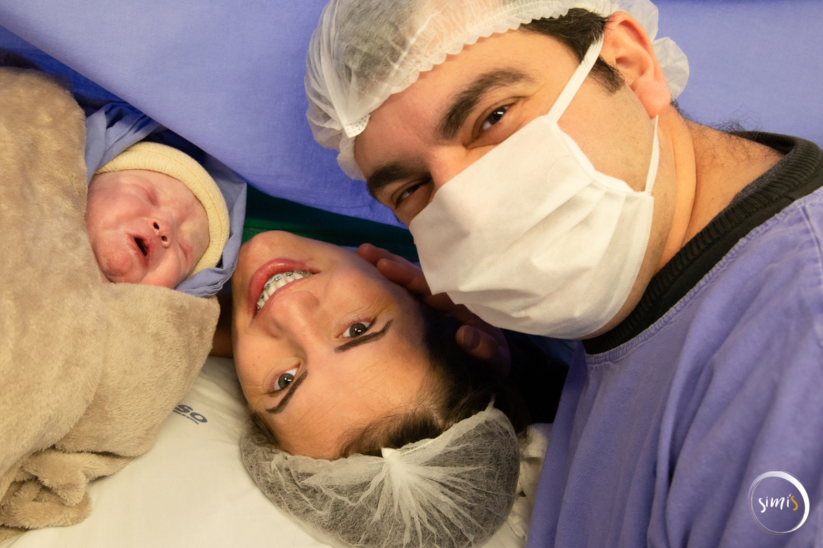 foto com recém nascido
primeira foto da família
foto de parto  