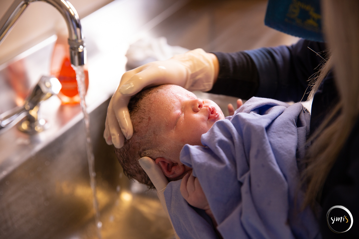 primeiro banho do bebê
fotógrafo de parto rs 
fotografia de parto vacaria 