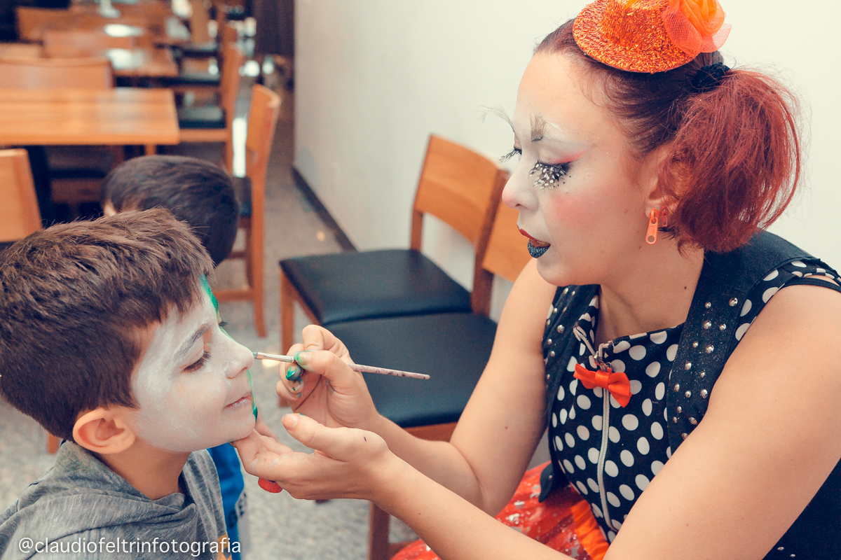 Maquiagem de criança