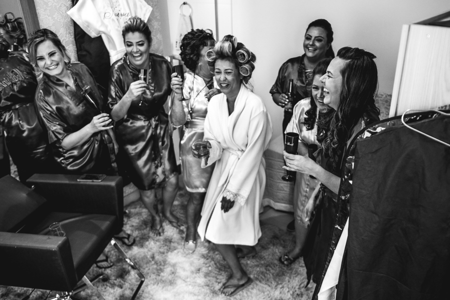 noiva junto as madrinhas