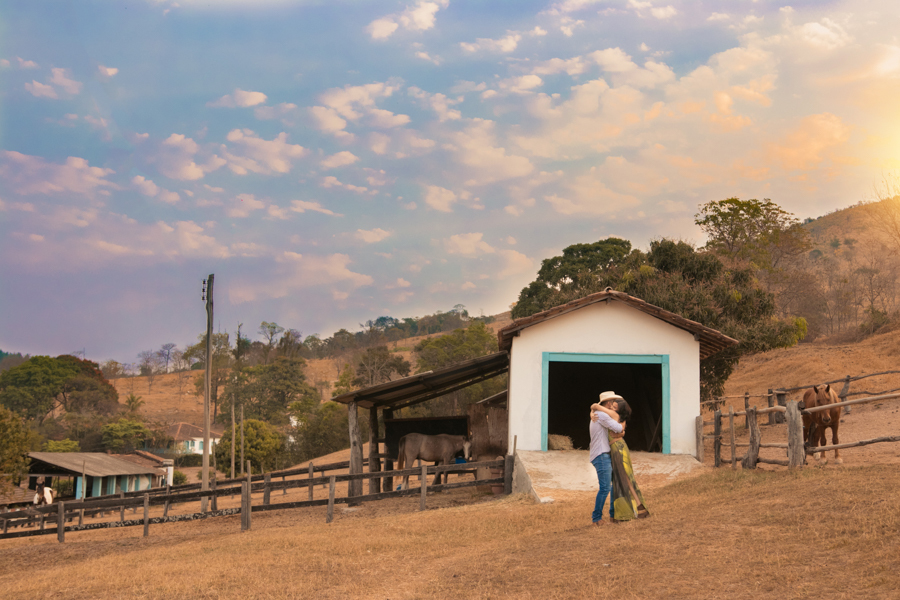 Ensaio pré casamento no campo