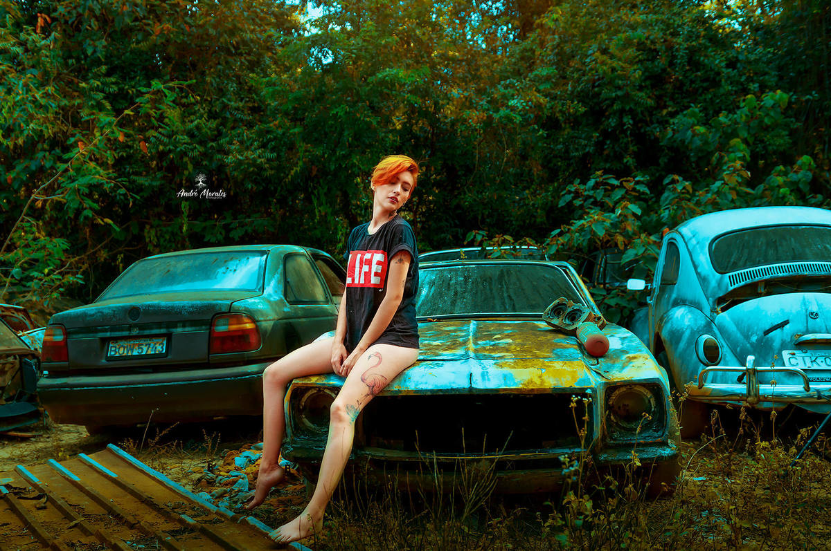 ensaio Lindoia ferro velho feminino