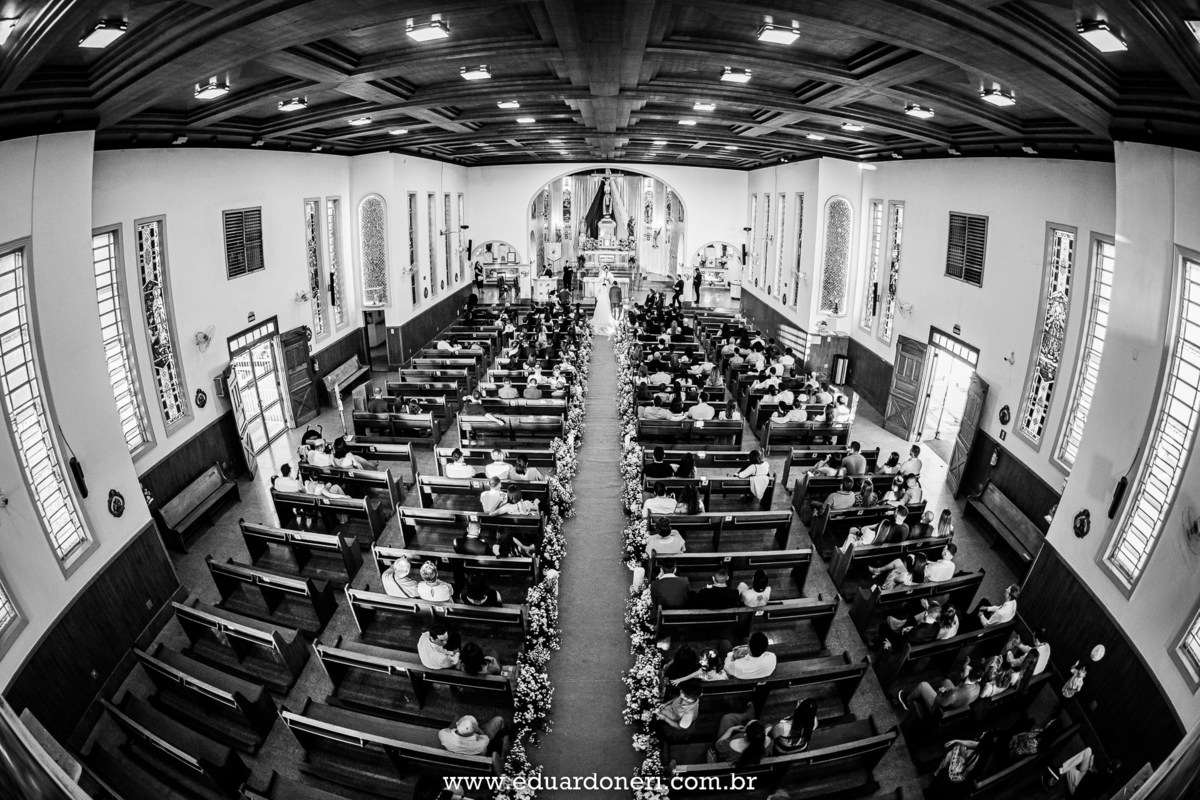 Casamento realizado no Santuário Santa Terezinha em Bandeirantes no Paraná