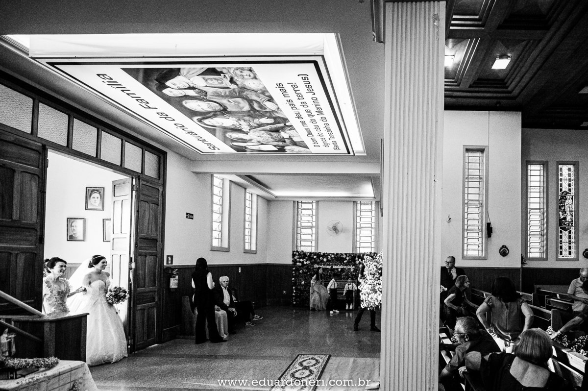 Casamento realizado no Santuário Santa Terezinha em Bandeirantes no Paraná