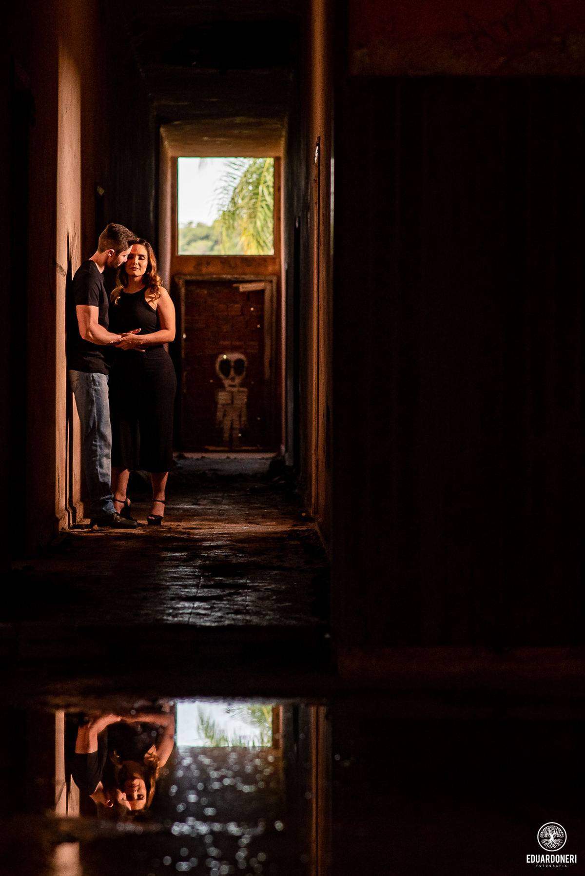 ensaio de pre casamento realizado no antigo Thermas Yara, hj o hotel em ruínas serve para um belíssimo cenário para fotos