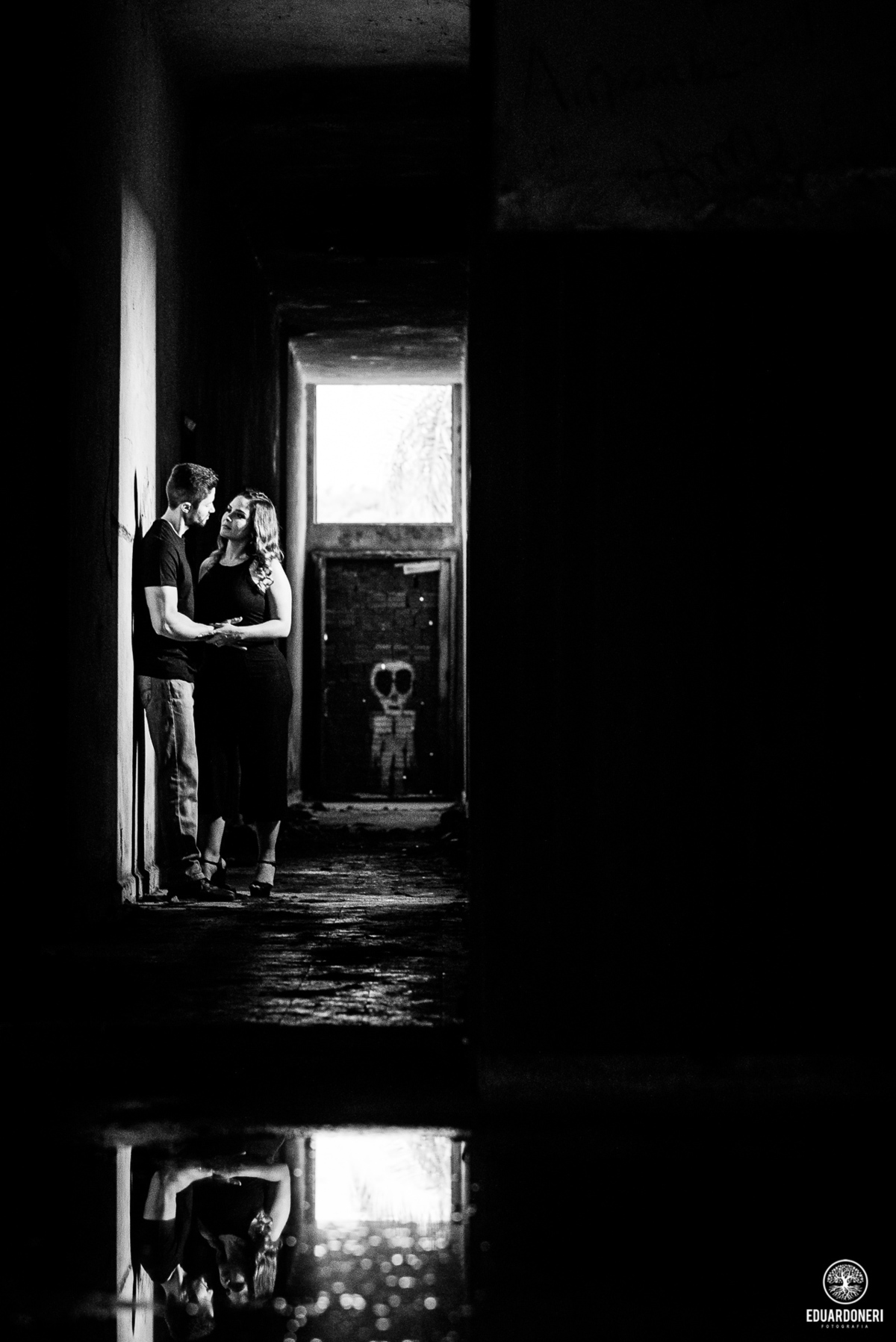 ensaio de pre casamento realizado no antigo Thermas Yara, hj o hotel em ruínas serve para um belíssimo cenário para fotos