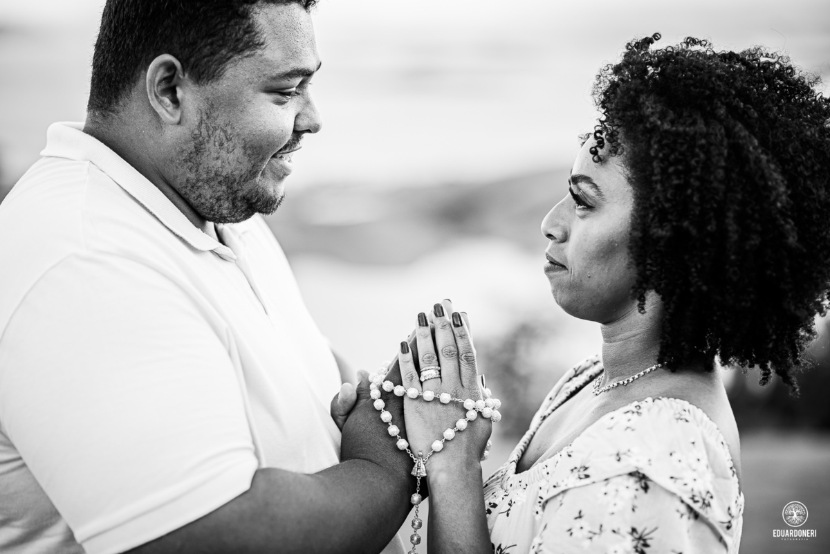 ensaio pre casamento  realizado na pedra do índio em ribeirão claro no paraná