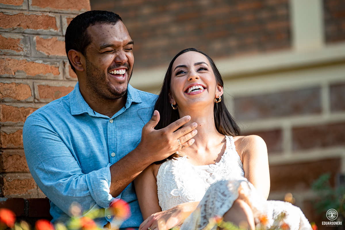 ensaio de pre wedding realizado na fazenda monte belo em ribeirão claro no paraná, fazenda de café pre casamento, noivos, fotografia de casamento