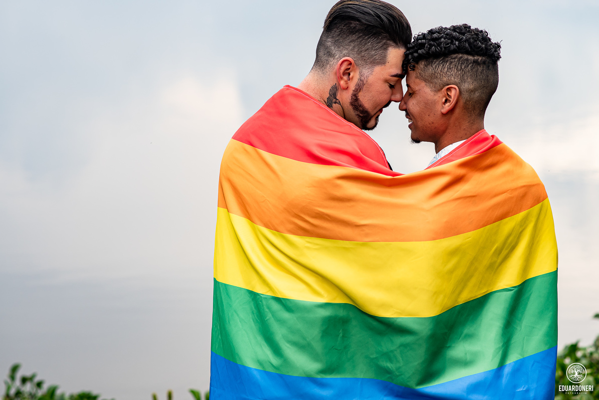 ensaio pre wedding homo afetivo, ensaio gay, pre wedding gay na fazenda Yara em bandeirantes no paraná
