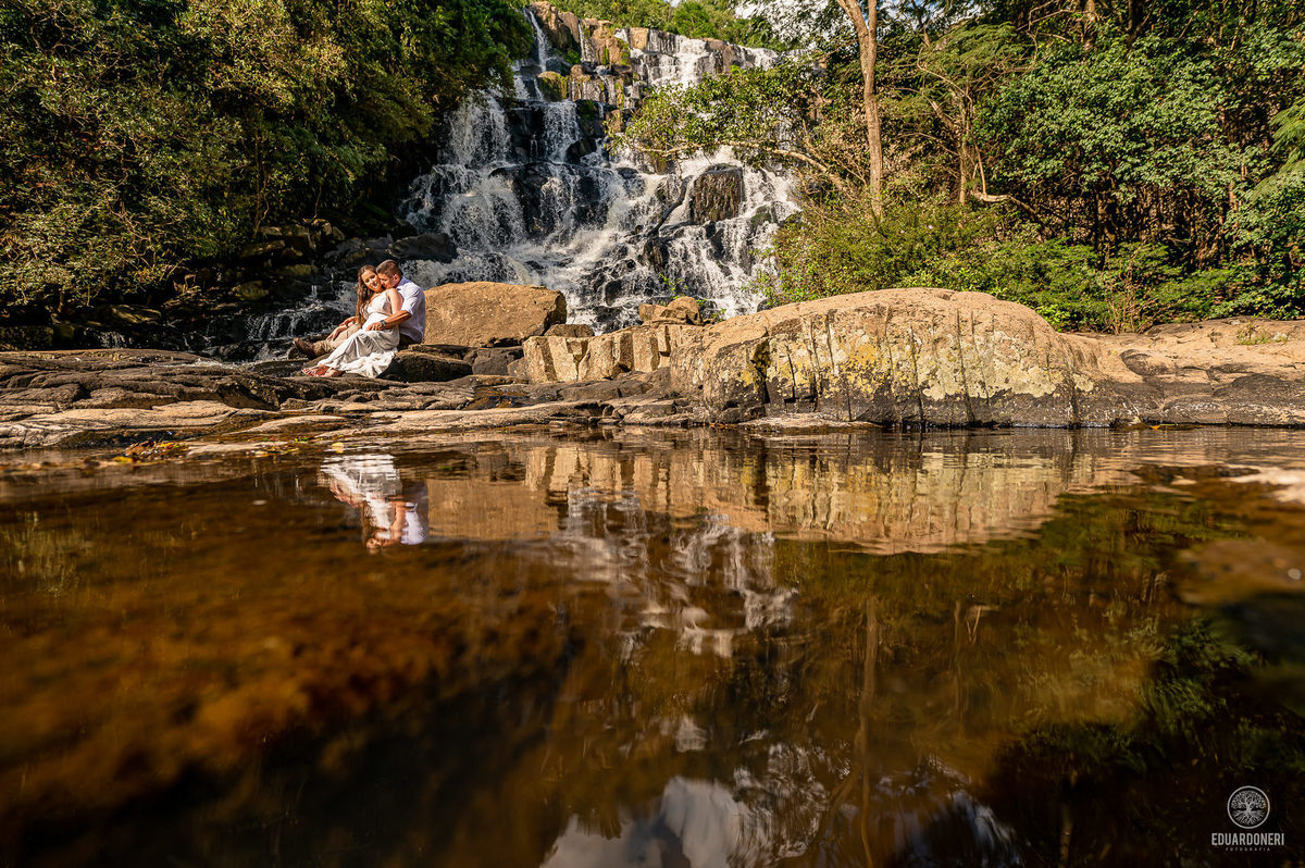 Ensaio Pre Casamento em Sapopema no Paraná, no Salto das Orquídeas