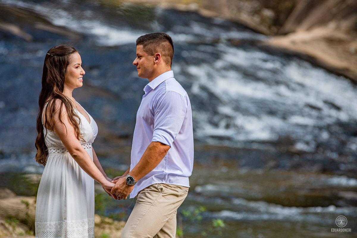 Ensaio Pre Casamento em Sapopema no Paraná, no Salto das Orquídeas