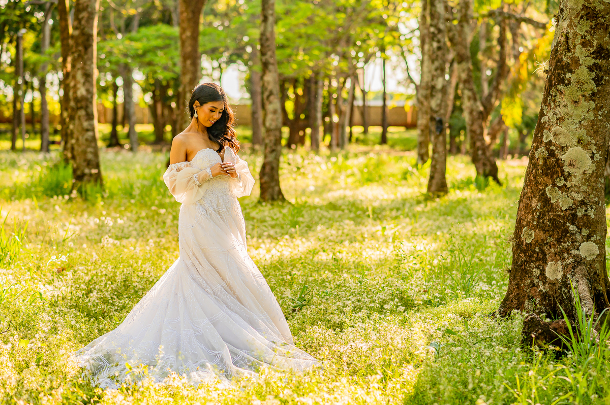 Ensaio Trash the Dress realizado em Bandeirantes no Paraná, uma parte do ensaio foi realizado na UENP, e a outra parte realizado nos dois santuário da cidade, Santa Terezinha e São Miguel Arcanjo