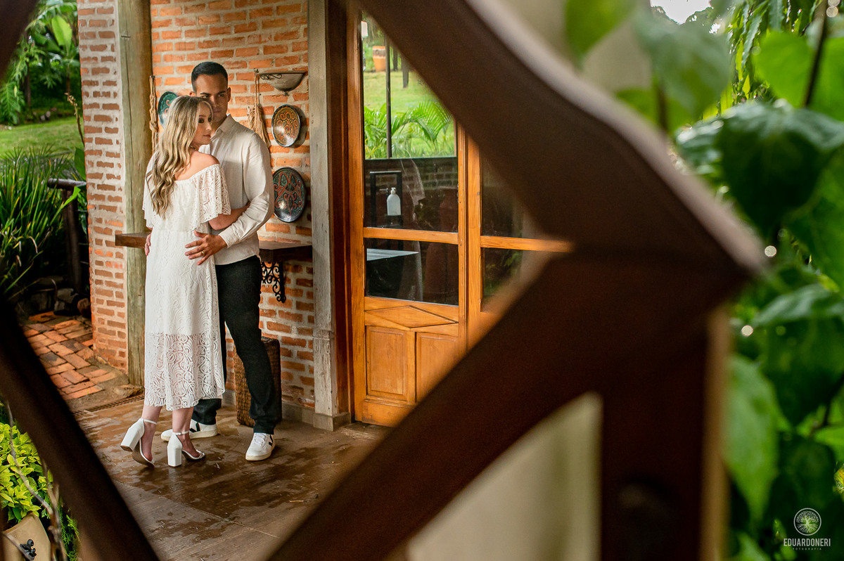 Ensaio realizado em Cornélio Procópio no salão de eventos Quinta da Oliva, Save the Date