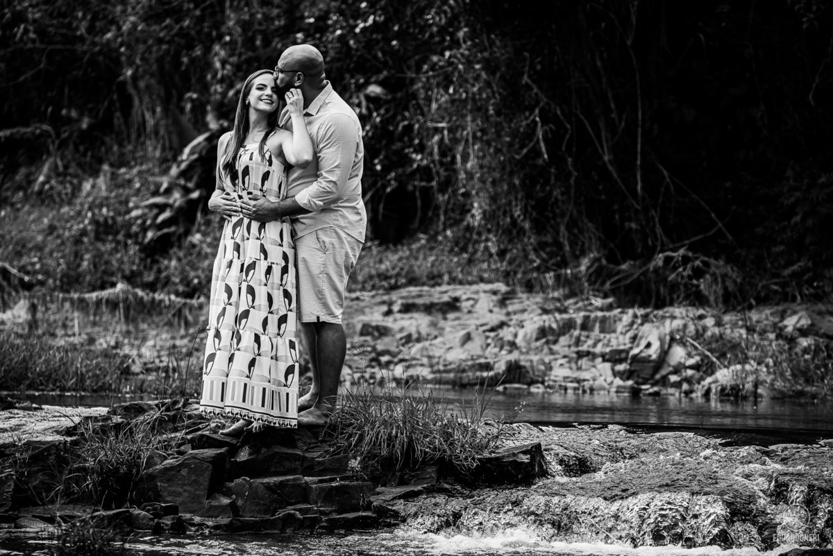 Pre Wedding realizado em Ribeirão Claro na Cachoeira do Padre e finalizado no Santuário São Miguel Arcanjo