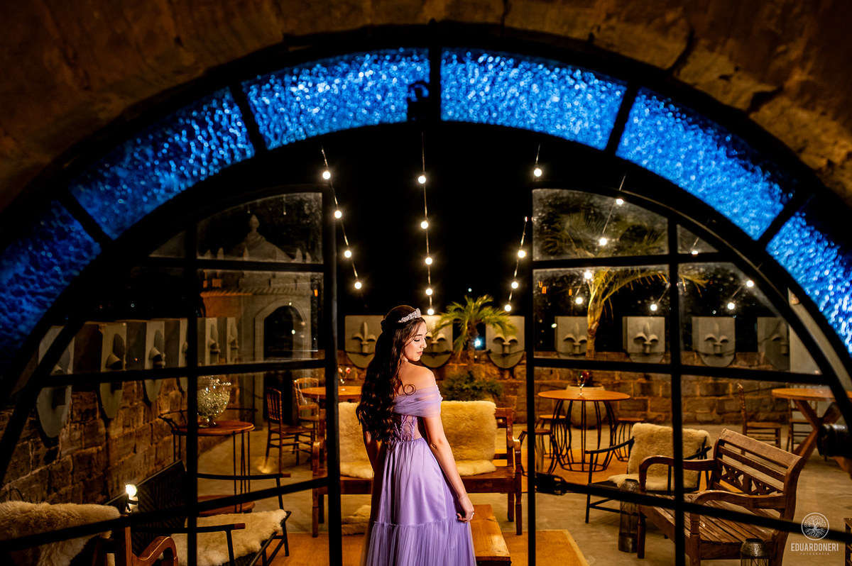 Fotografia de aniversário de 15 anos na Vinícola Ladorni em Bandeirantes no Paraná, fotografia de aniversário de 15 anos em Londrina