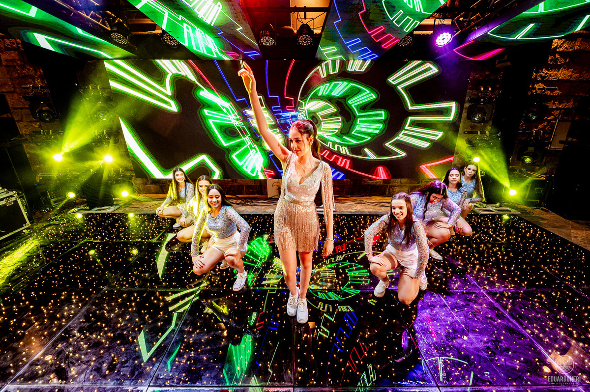 Fotografia de aniversário de 15 anos na Vinícola Ladorni em Bandeirantes no Paraná, fotografia de aniversário de 15 anos em Londrina