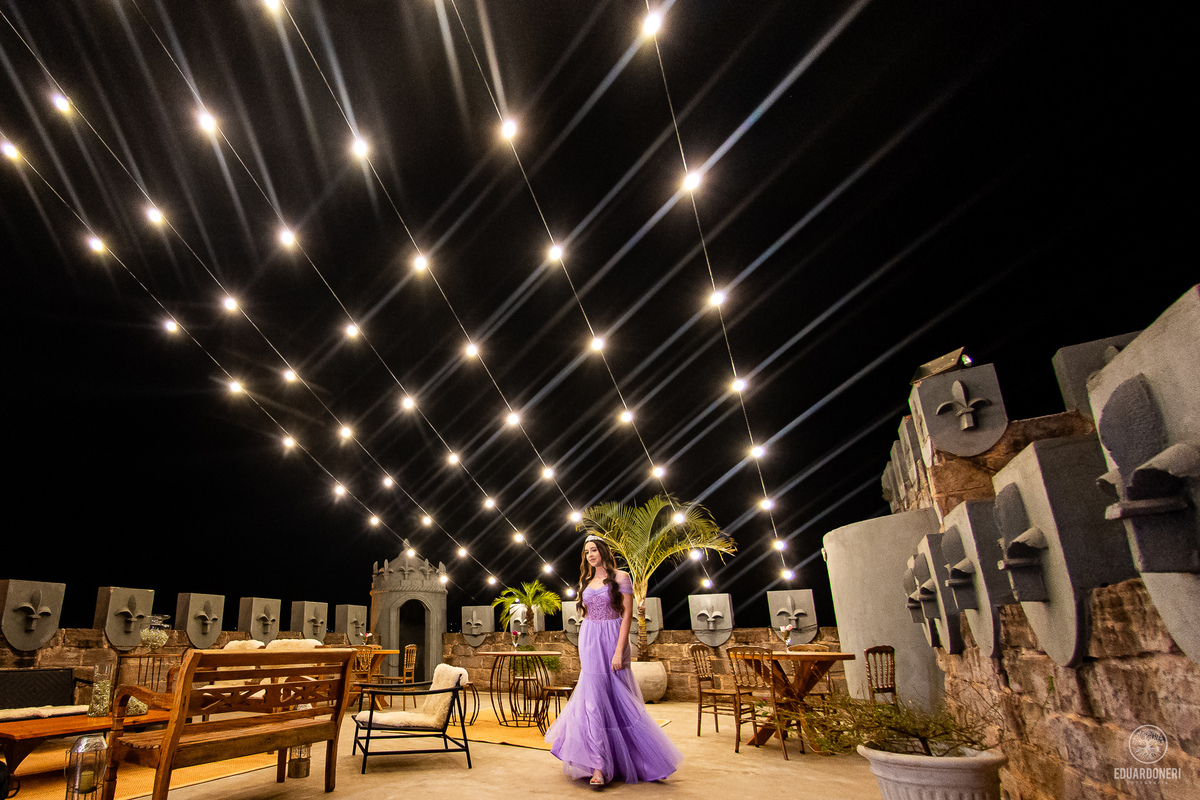 Fotografia de aniversário de 15 anos na Vinícola Ladorni em Bandeirantes no Paraná, fotografia de aniversário de 15 anos em Londrina