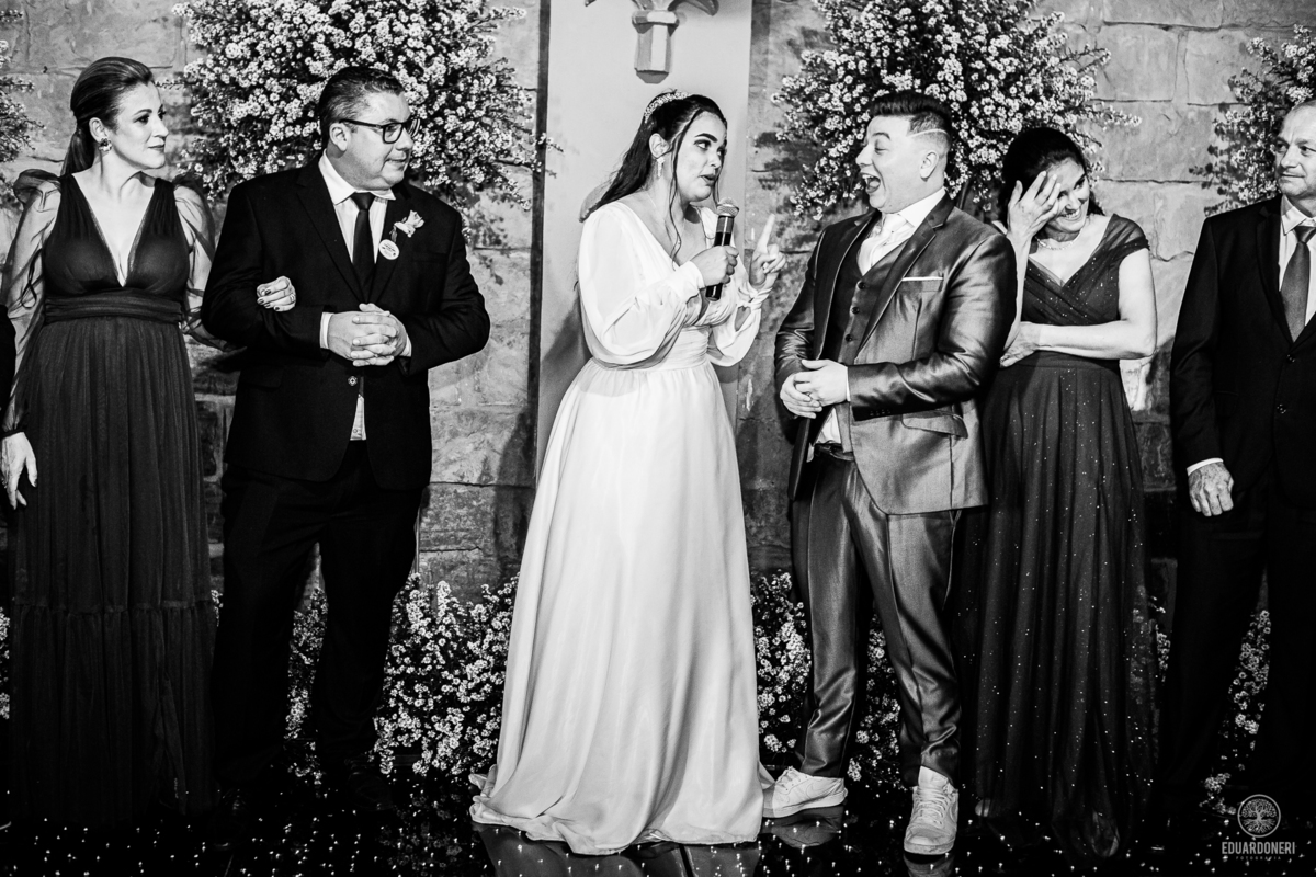 Casamento realizado no Castelo da Vinícola LaDorni em Bandeirantes no Paraná, muita festa e muita emoção neste dia incrível para o casamento de Davi e Geovana