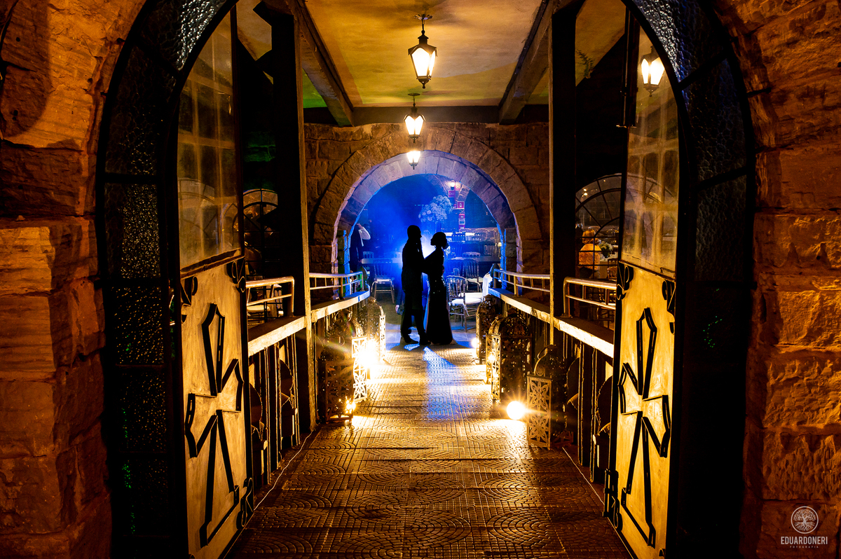 Casamento realizado no Castelo da Vinícola LaDorni em Bandeirantes no Paraná, muita festa e muita emoção neste dia incrível para o casamento de Davi e Geovana