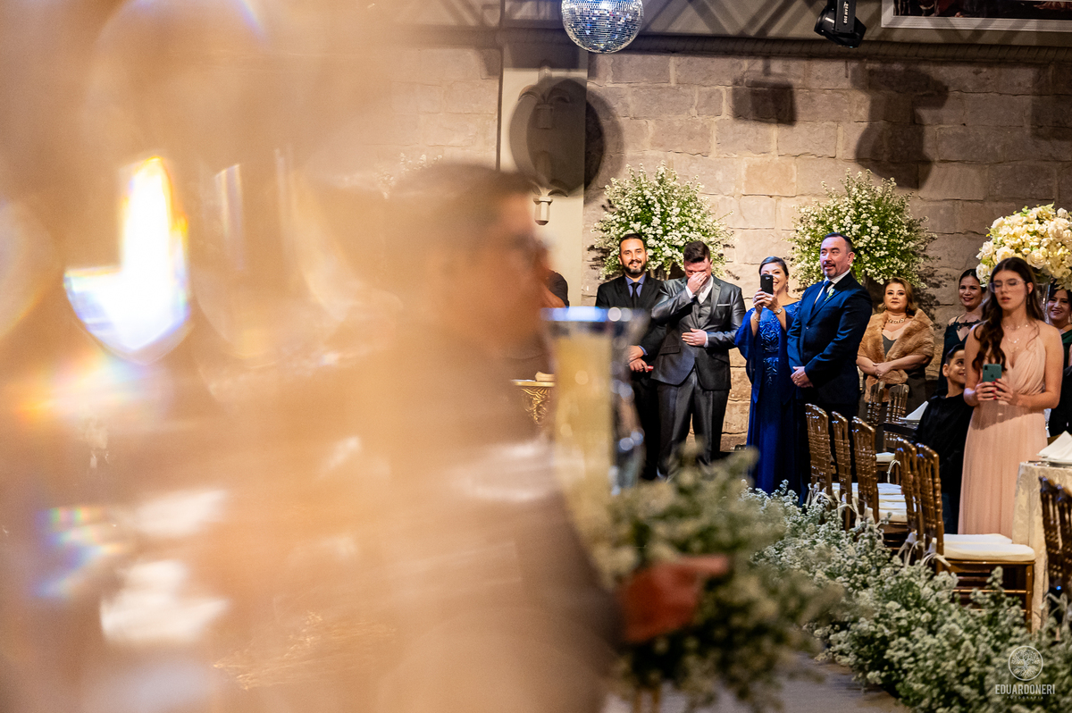 Casamento realizado no Castelo da Vinícola LaDorni em Bandeirantes no Paraná, muita festa e muita emoção neste dia incrível para o casamento de Davi e Geovana