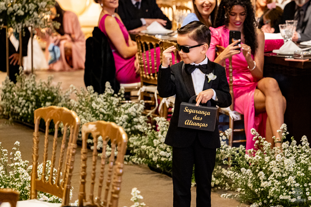 Casamento realizado no Castelo da Vinícola LaDorni em Bandeirantes no Paraná, muita festa e muita emoção neste dia incrível para o casamento de Davi e Geovana