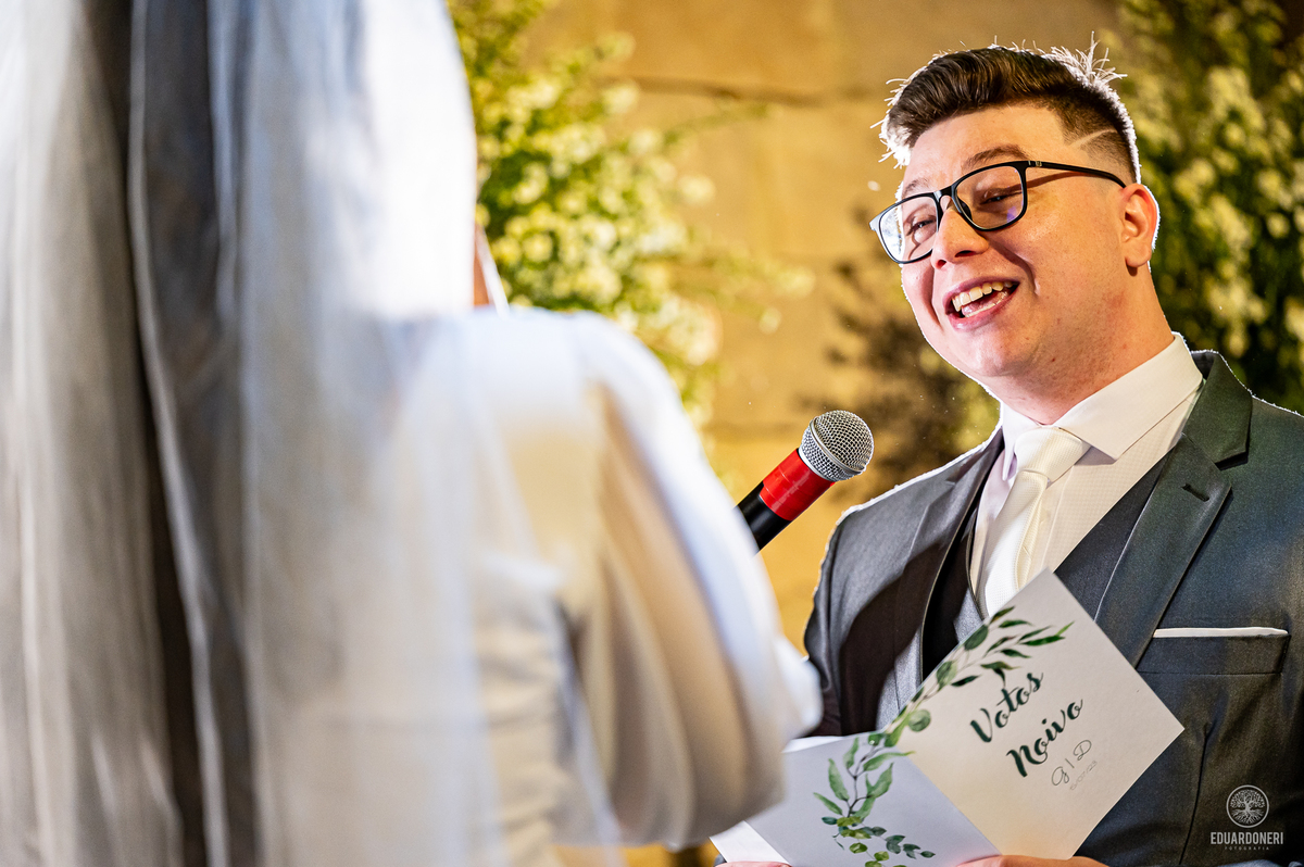 Casamento realizado no Castelo da Vinícola LaDorni em Bandeirantes no Paraná, muita festa e muita emoção neste dia incrível para o casamento de Davi e Geovana
