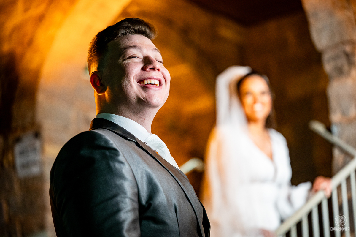 Casamento realizado no Castelo da Vinícola LaDorni em Bandeirantes no Paraná, muita festa e muita emoção neste dia incrível para o casamento de Davi e Geovana