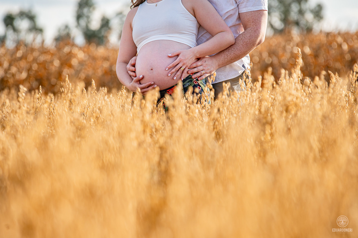 Ensaio de Gestante realizado em Bandeirantes no Paraná no Santuário São Miguel Arcanjo