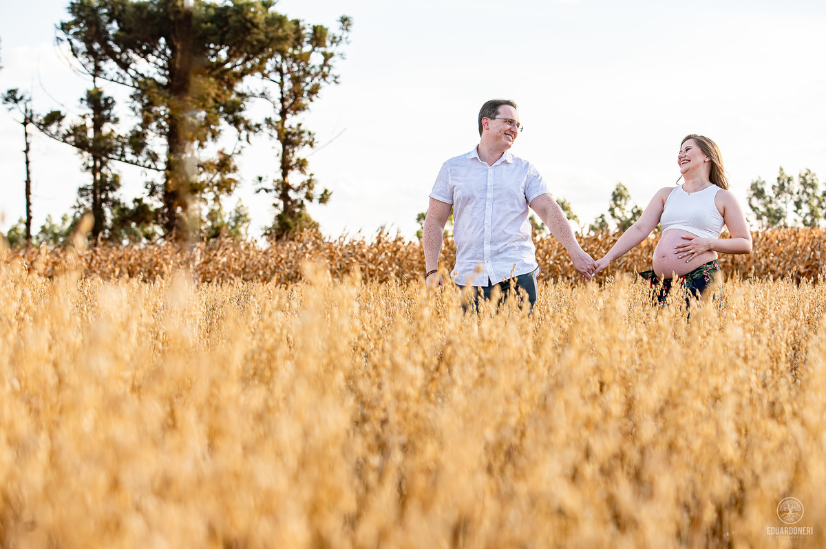 Ensaio de Gestante realizado em Bandeirantes no Paraná no Santuário São Miguel Arcanjo